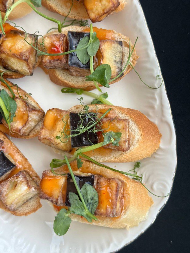 Сервировка для банкета в зале